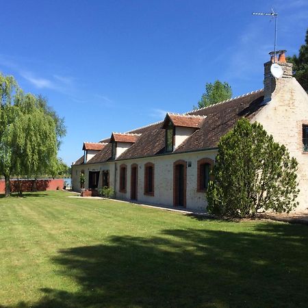 Chambre D'Hotes Le Grand Fourneau Lassay-sur-Croisne エクステリア 写真